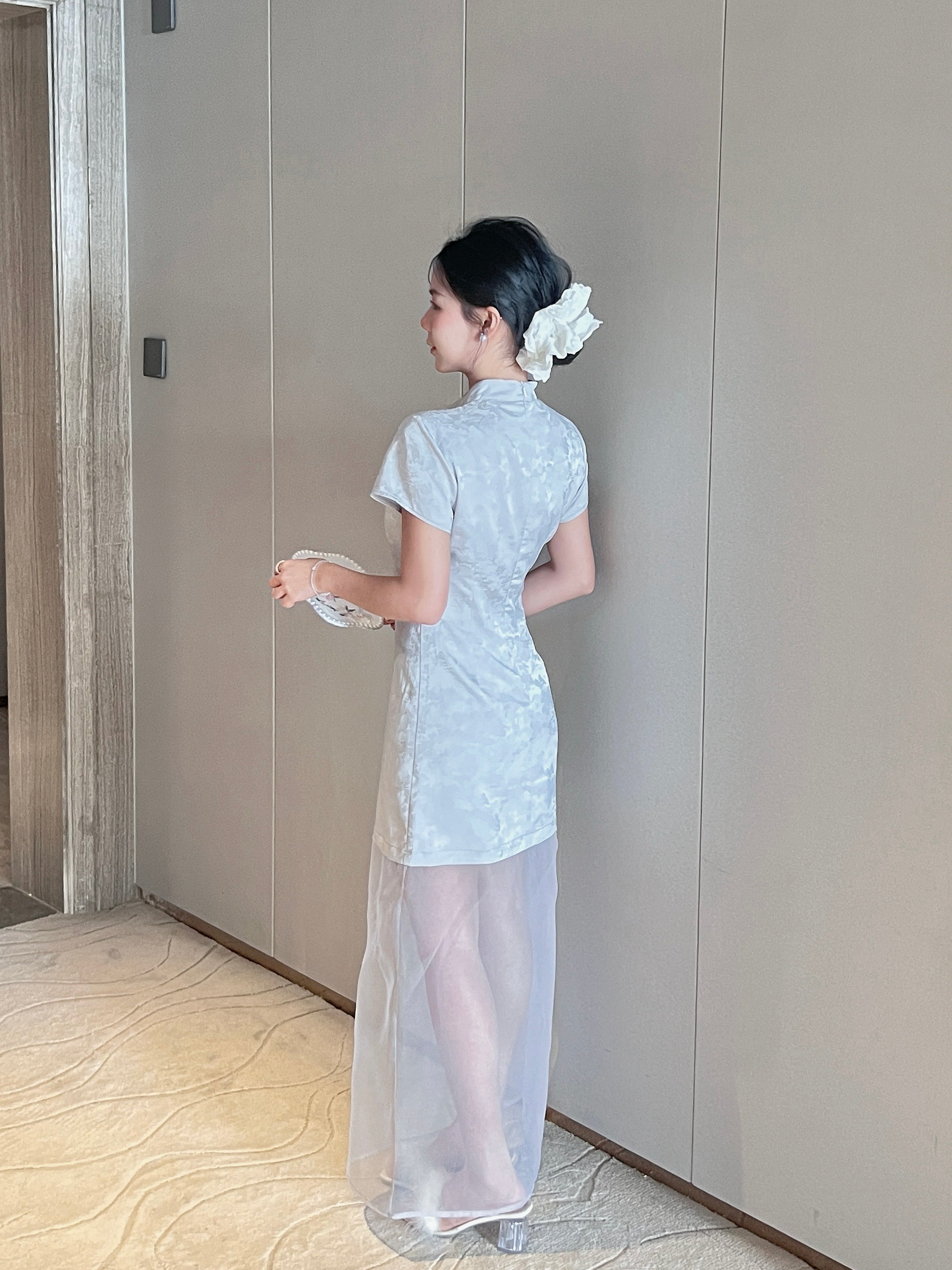 Moon Cheongsam 月🌙 (Silver Grey)