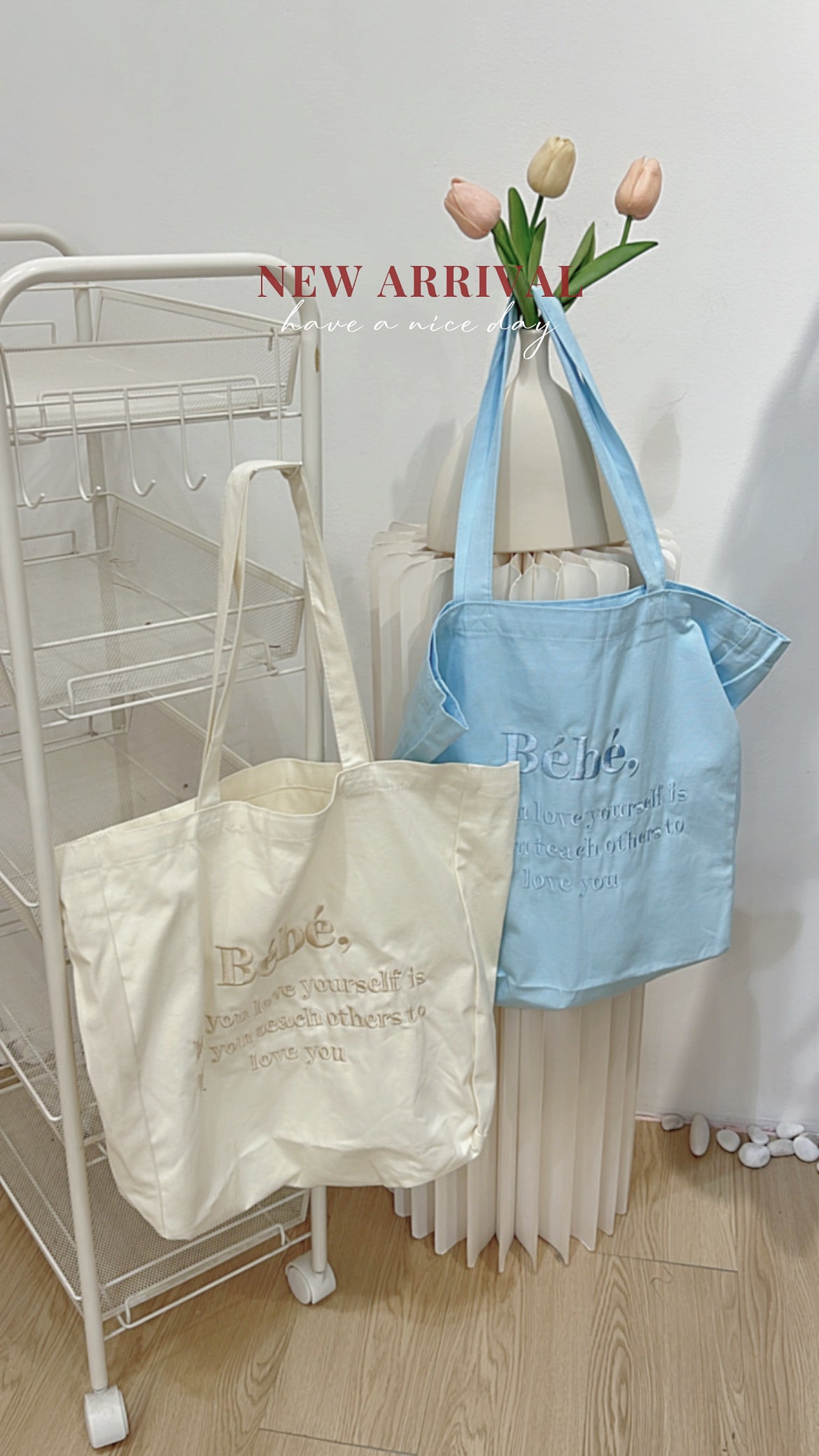 Bébé Tote Bag