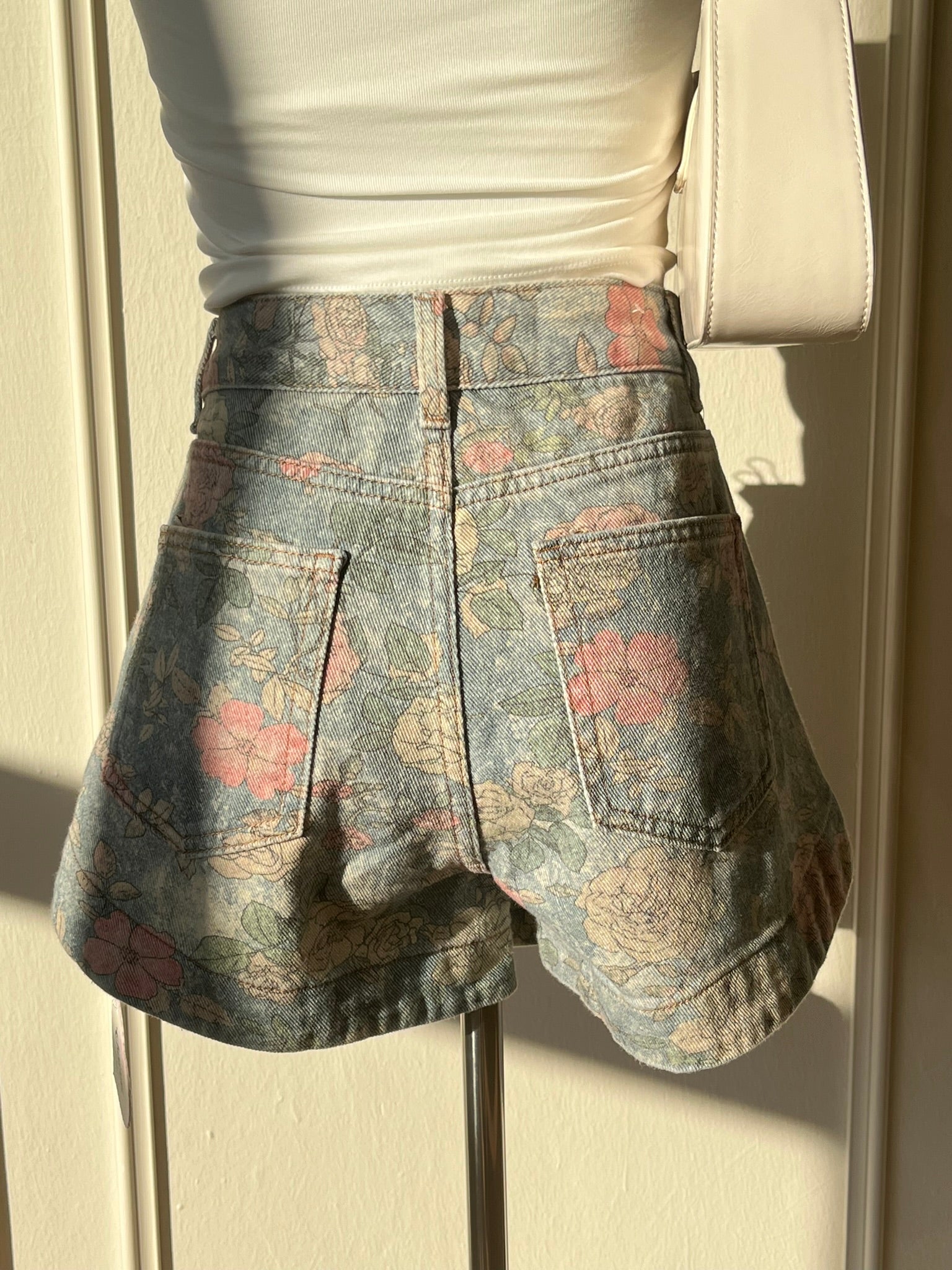 Winnie Tanner Jeans Short Pants