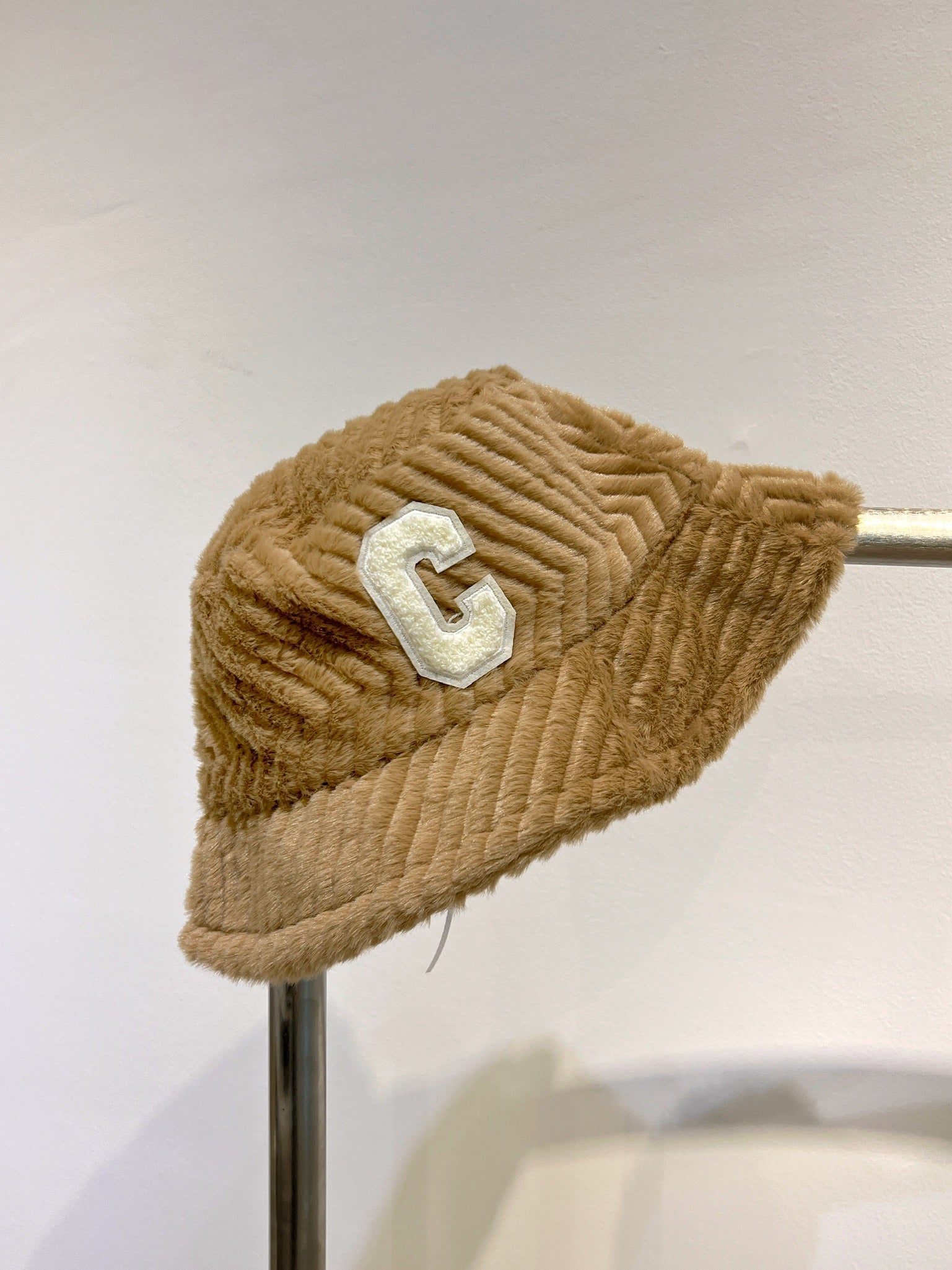 W4 C Hairy Bucket Hat